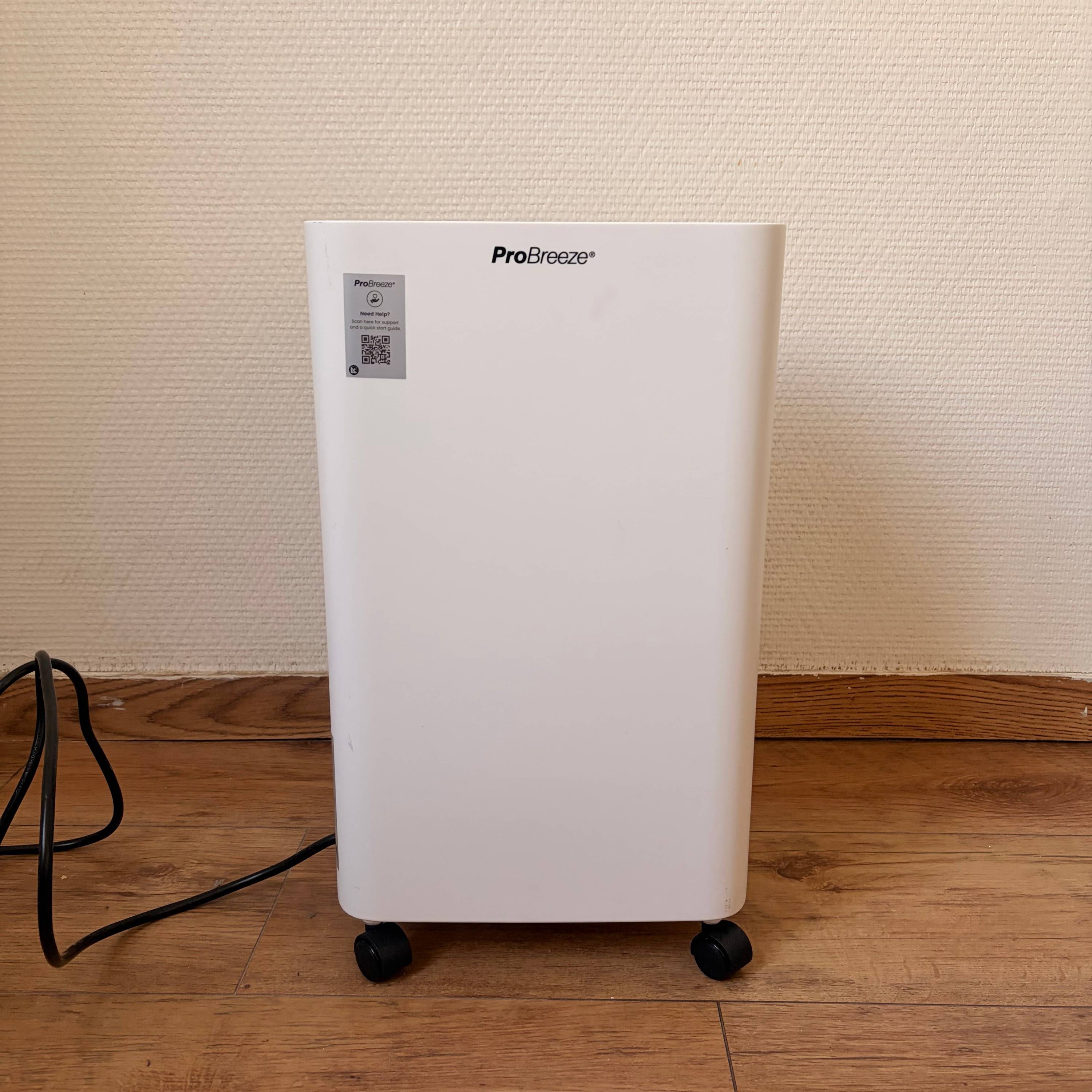 Vends déshumidificateur compact 12 L en très bon état