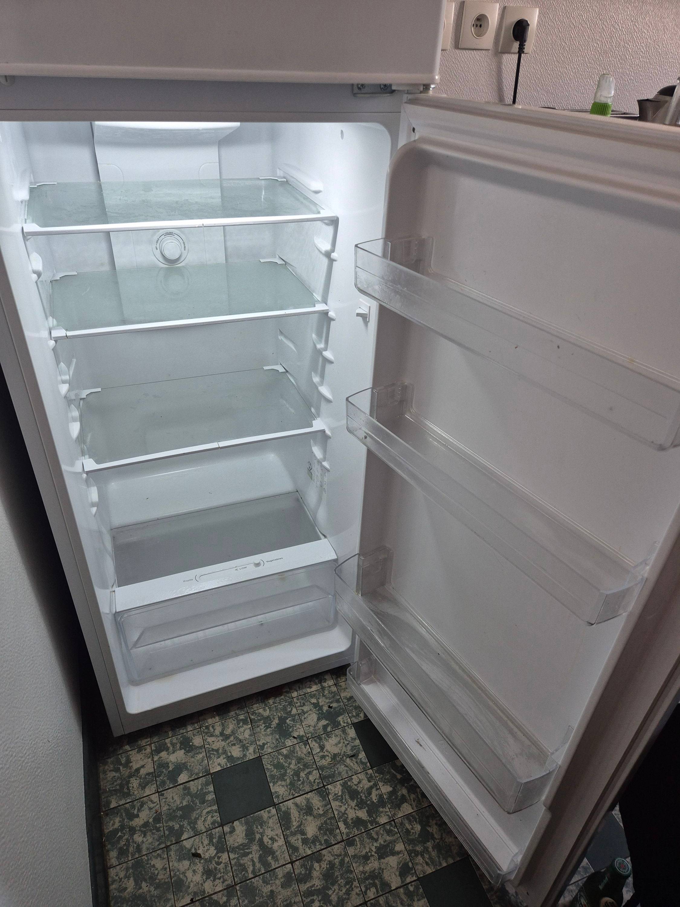 Vends frigo proline très bon état