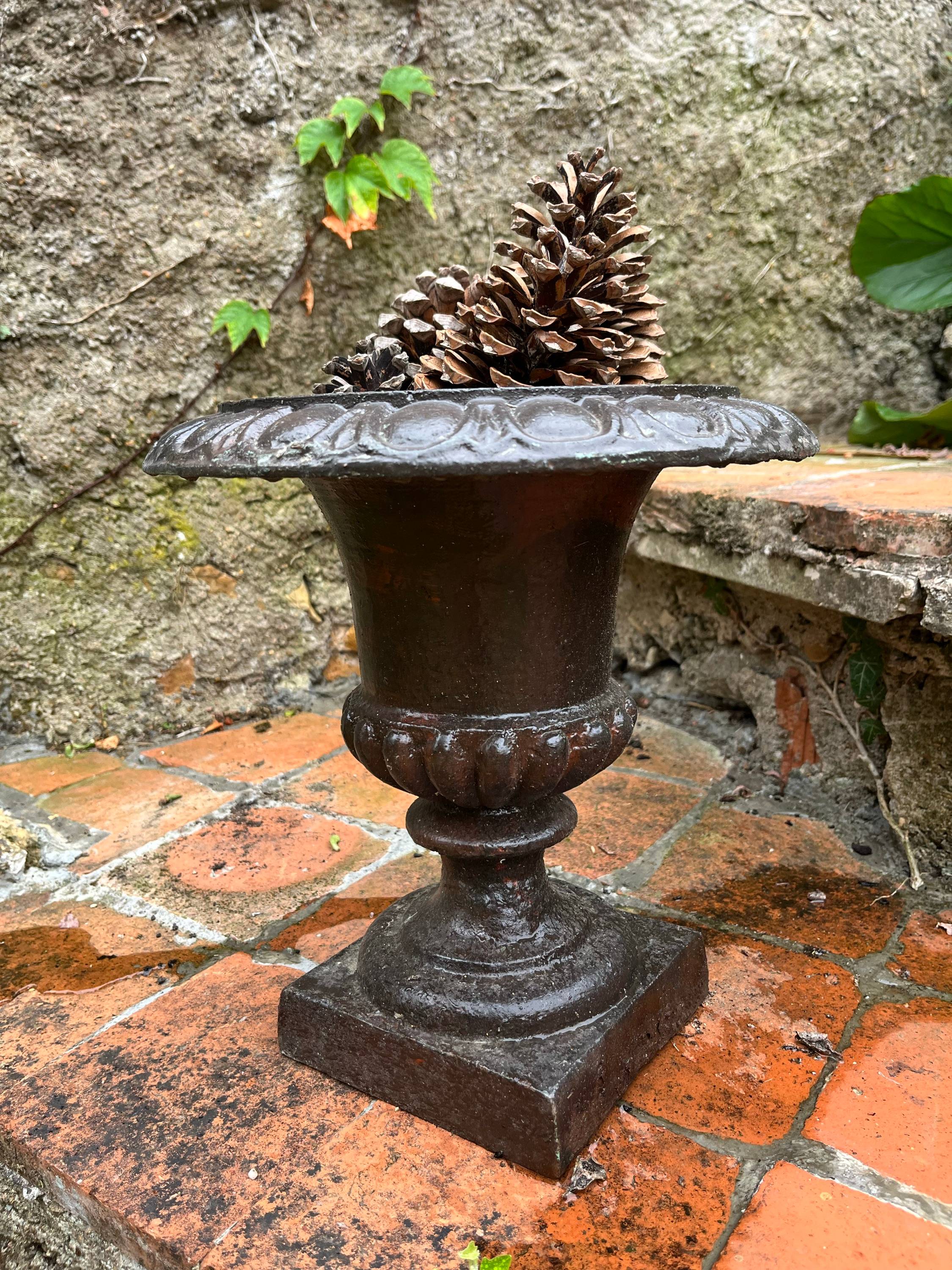 Vends vase Médicis