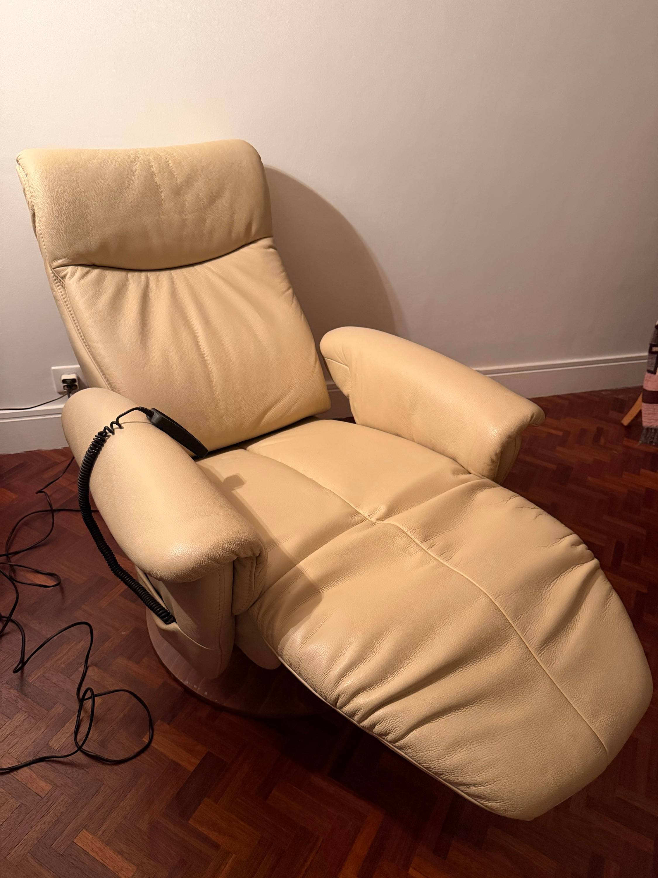 Vends fauteuil en cuir électrique