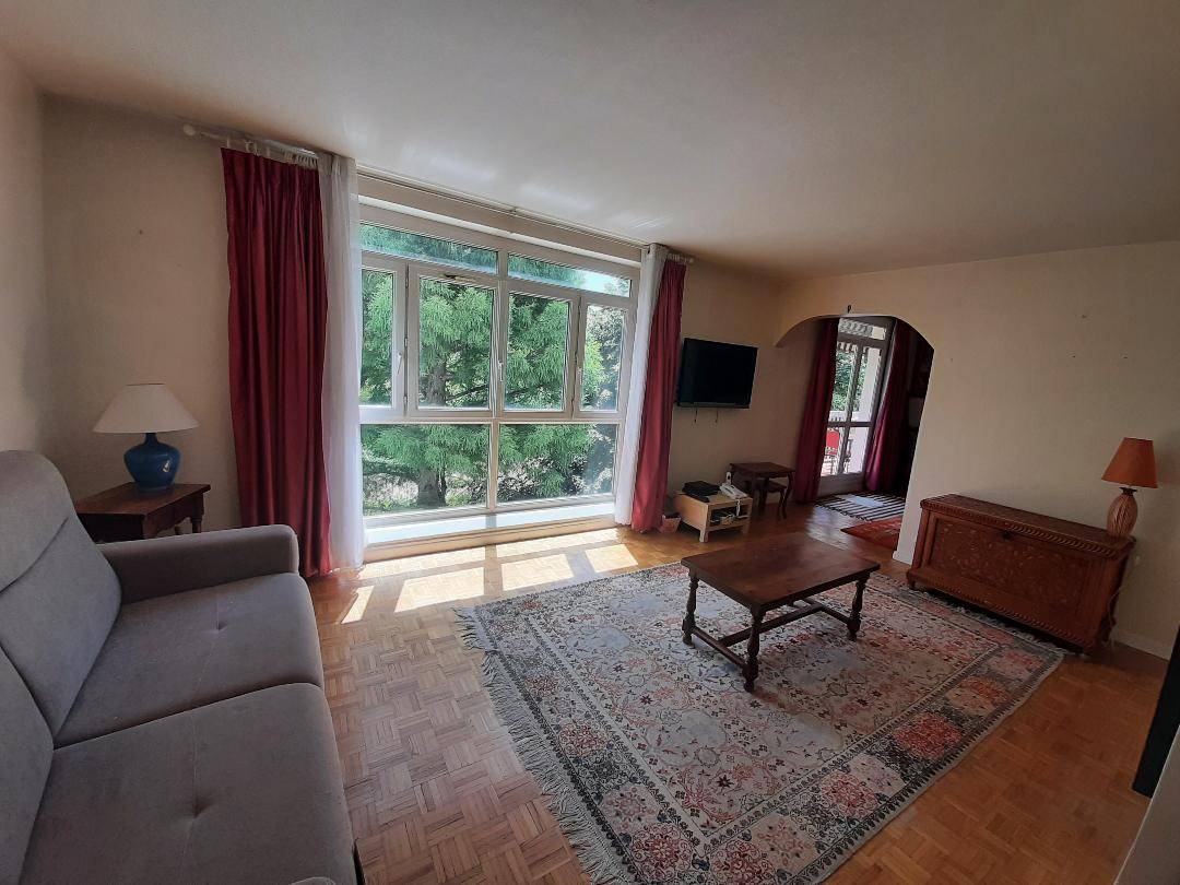 Vends appartement lumineux plein sud - 100m² - 78360 proche commerces RER Vésinet-le-Pecq/Houilles