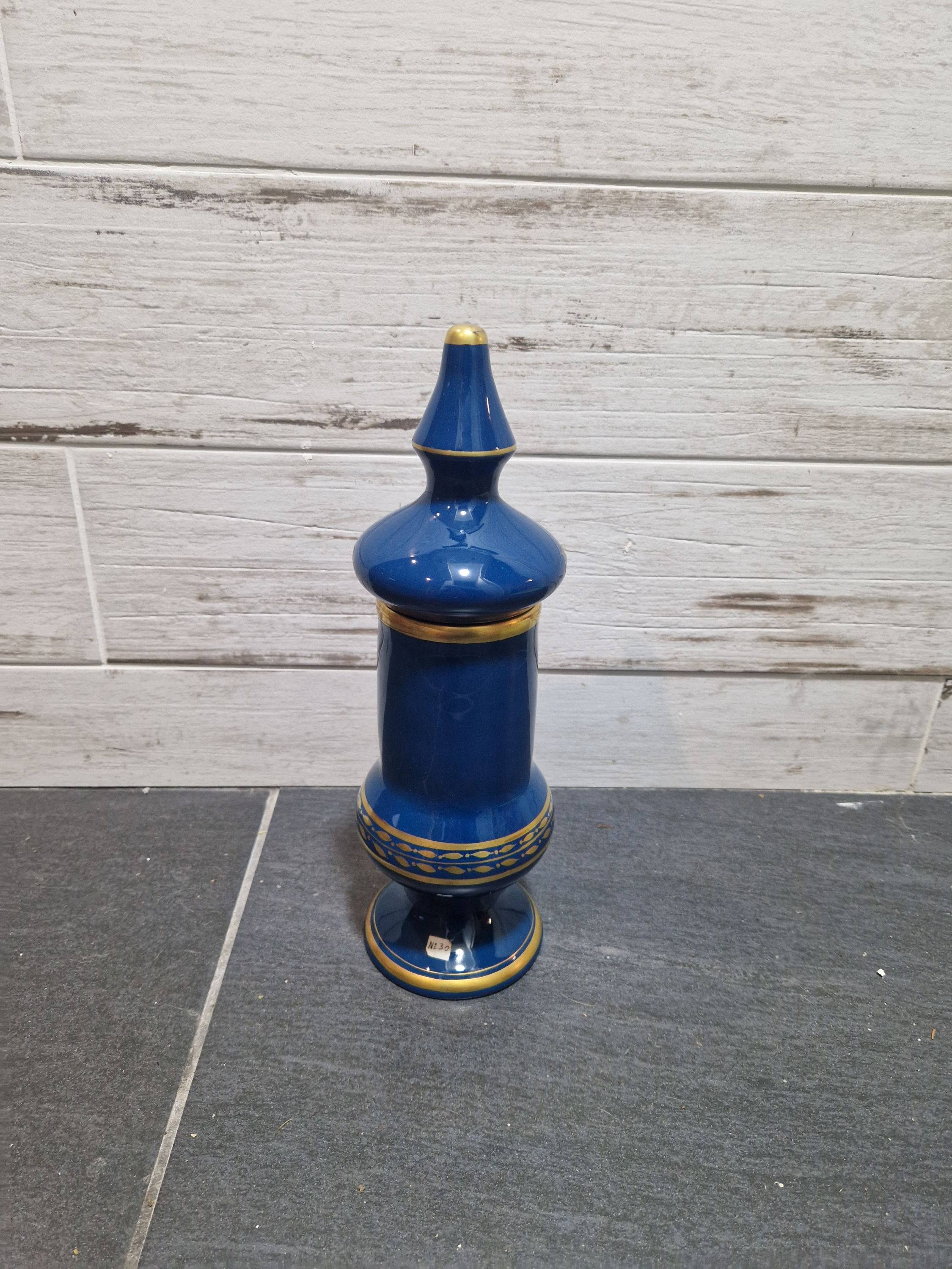 Vends très joli vase fait main bleu roi et dorures modèle unique