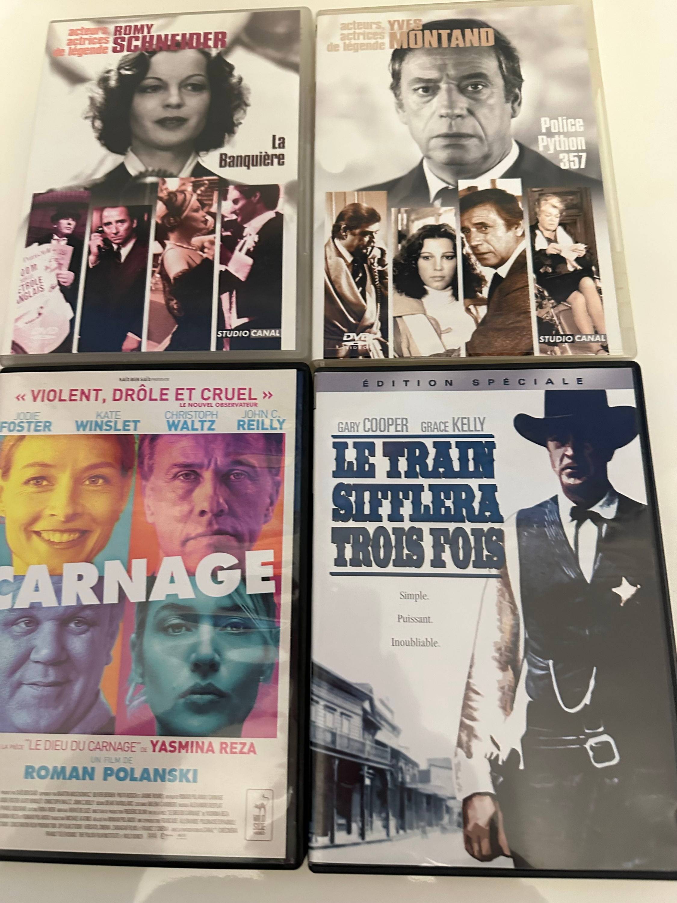 Vends 4 DVD en excellent état