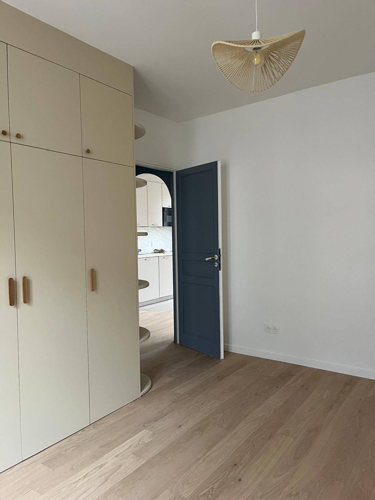Loue appartement refait à neuf - 53m² - Avenue de Breteuil