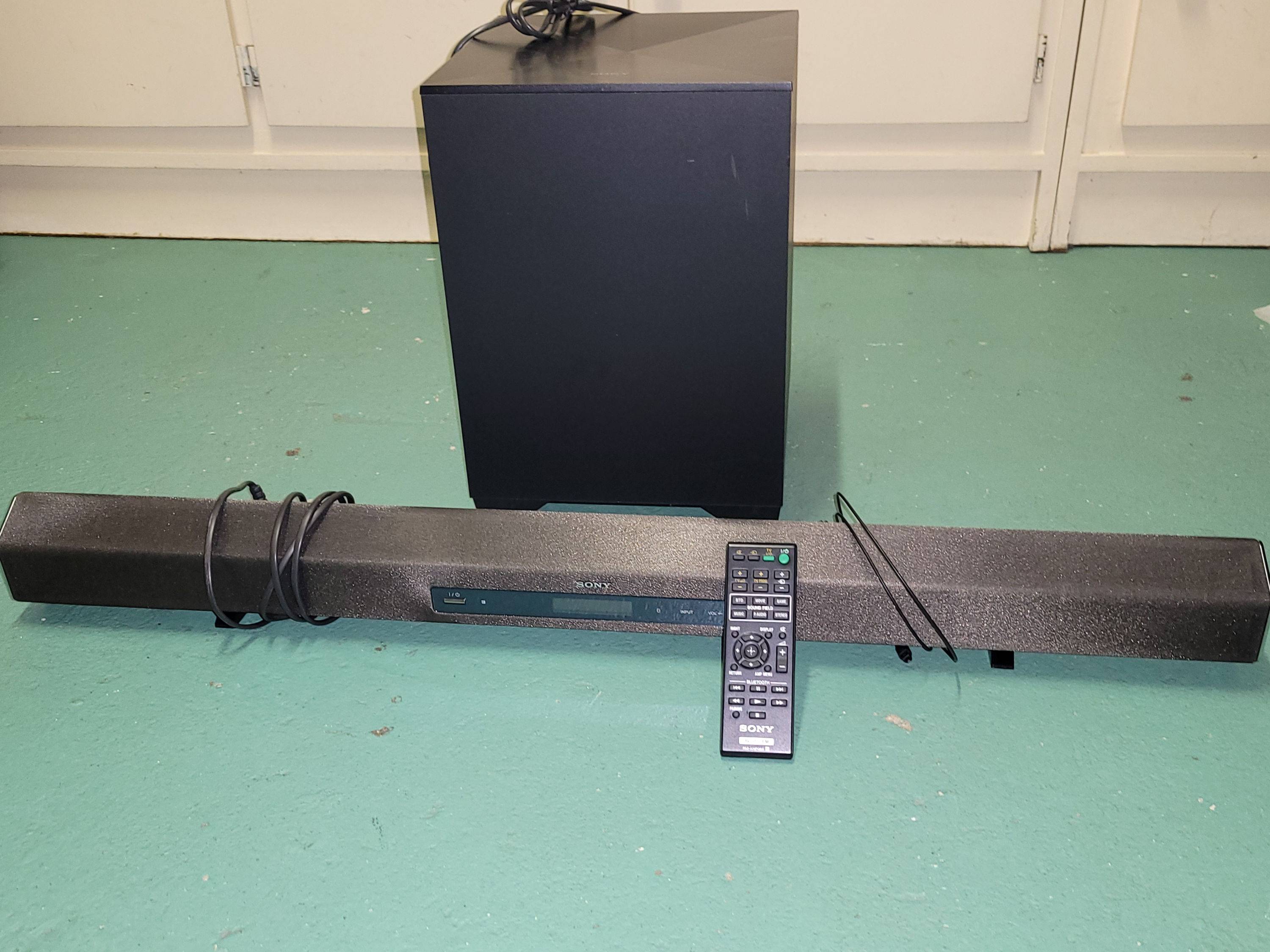 Vends barre de son Sony HT-CT260 – système home cinema 2.1 – bluetooth – 300 W