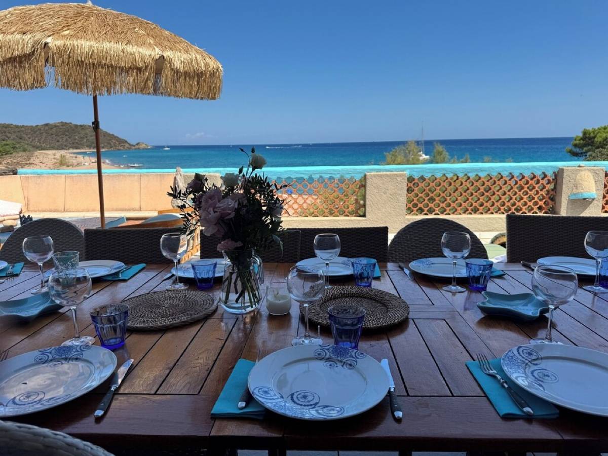 Loue villa à 50m de la plage l’Ovu Santu pour 10 couchages - Plage sauvage sud de la Corse