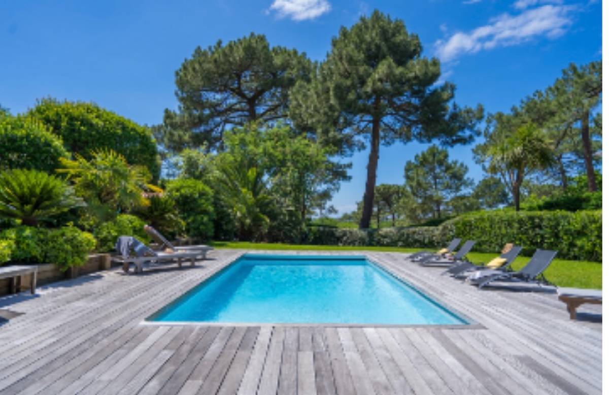 Loue Maison/Villa Pyla, piscine chauffée, 6 chambres, 6 sdb, 150m de la plage - 12 couchages