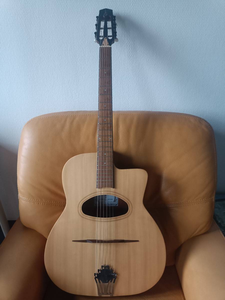 Vends guitare Antonio Pinto Carvalho JMD 100