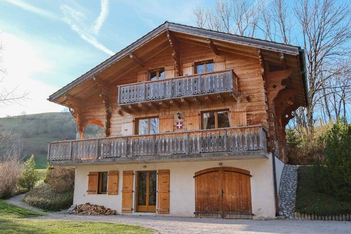 Loue chalet traditionnel près du lac Léman - 10 couchages