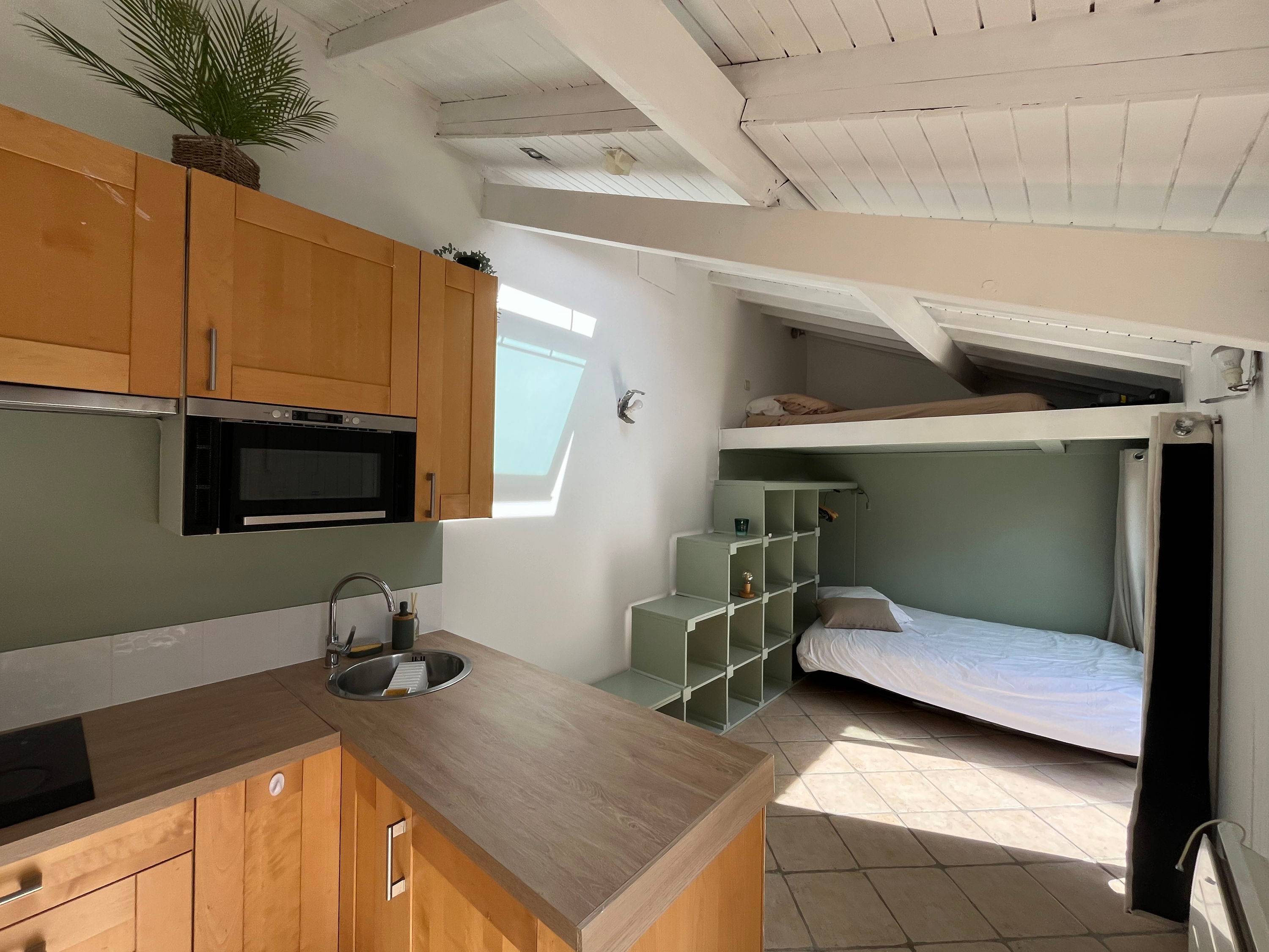 Loue studio meublé - 18m² - Nanterre Mont Valérien