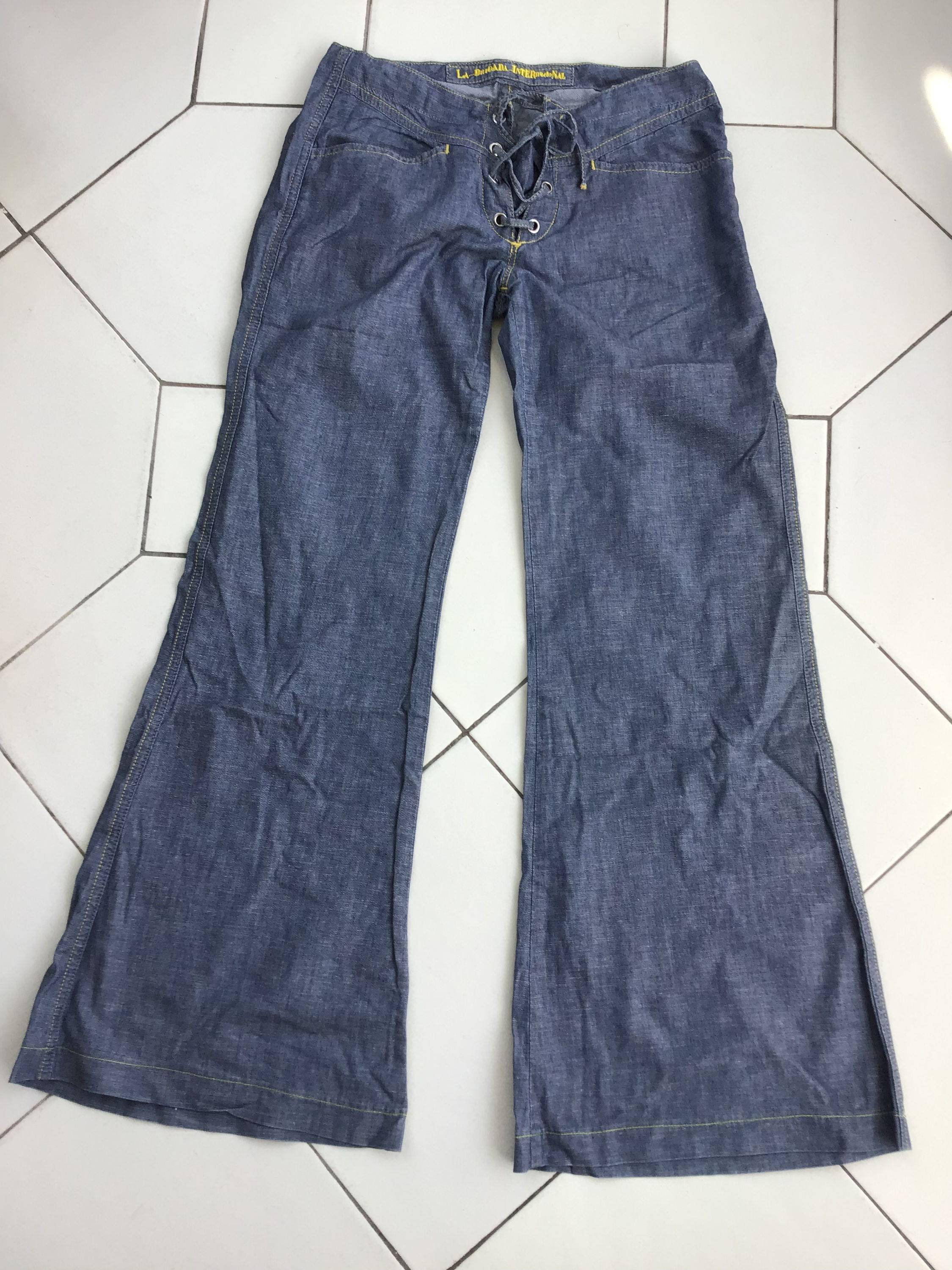 Vends pantalon jean léger bas large - Taille 38
