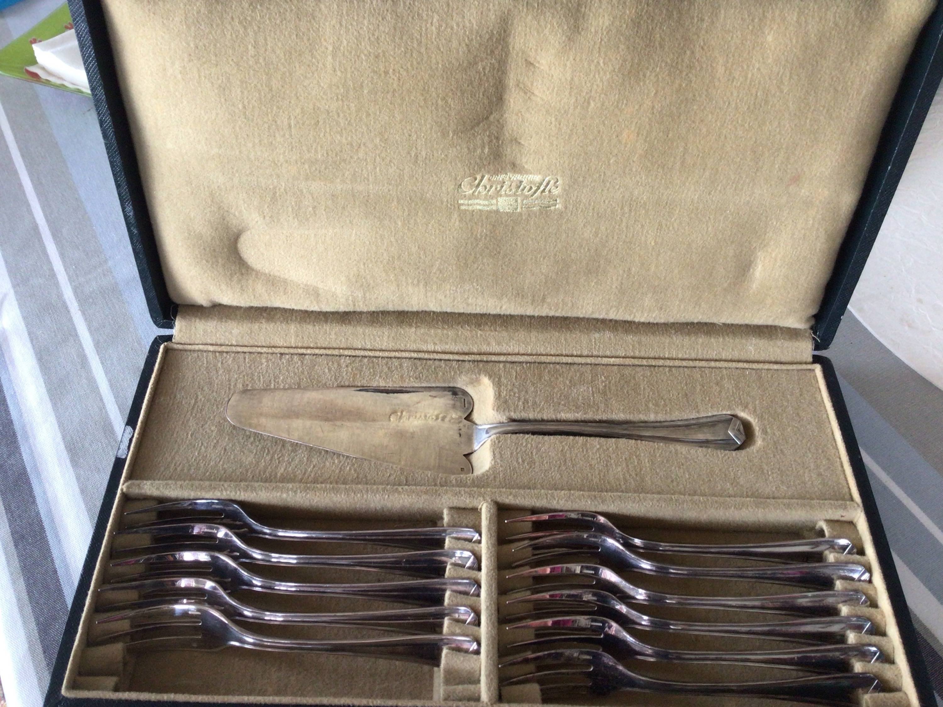 Vends service à gâteau