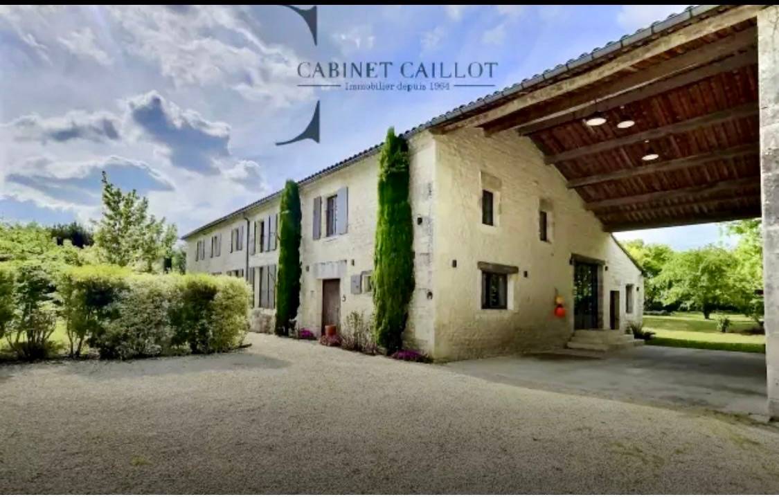 Vends maison - 282m² - secteur Saint-Jean-d’Angély