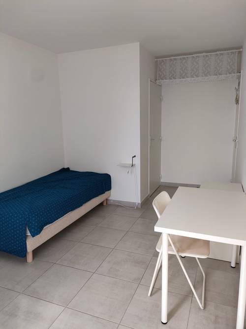Propose chambre en colocation - 14m² dans Appartement