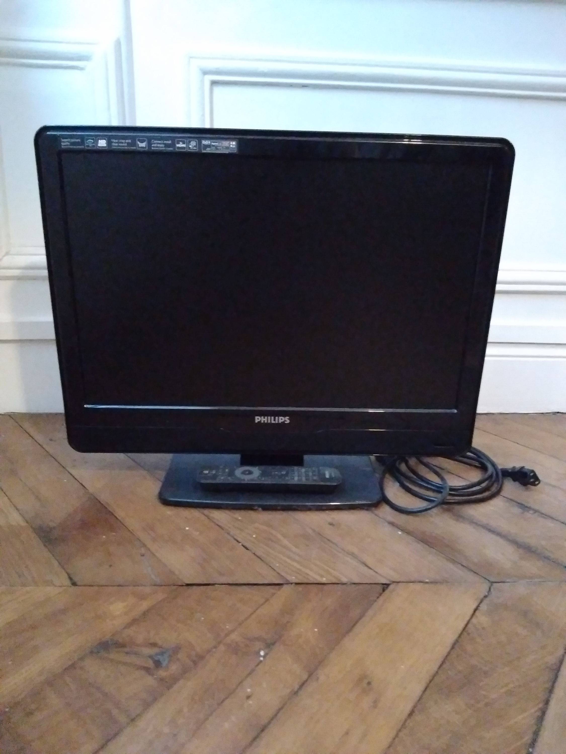 Vends petite télé Philips