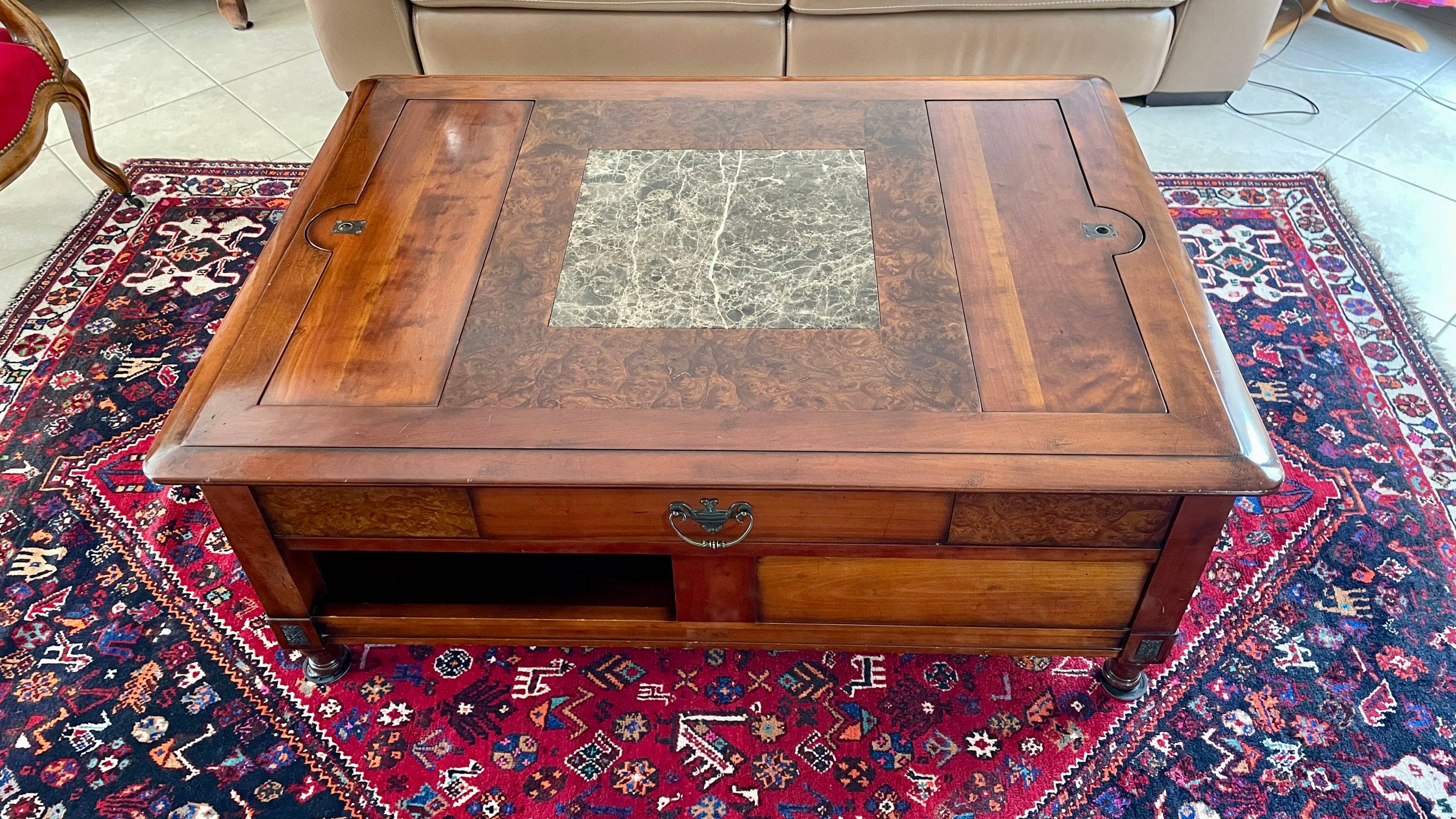 Vends table basse de salon en bois massif et marbre