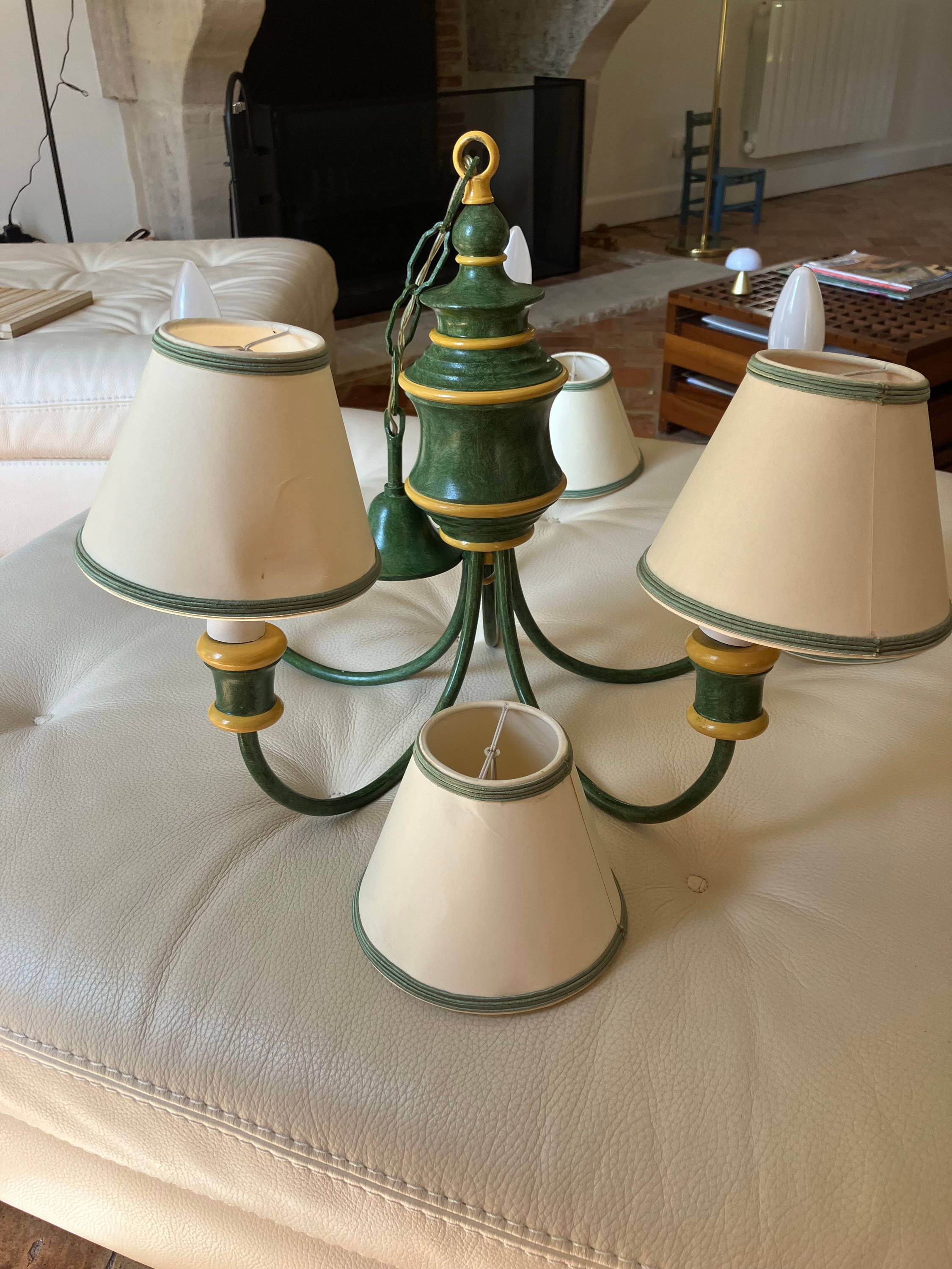 Vends lustre peint à la main et abat-jour sur mesure