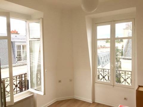 Studio très lumineux à 5 min de Mouffetard – 590 € CC (7ème étage avec ascenseur