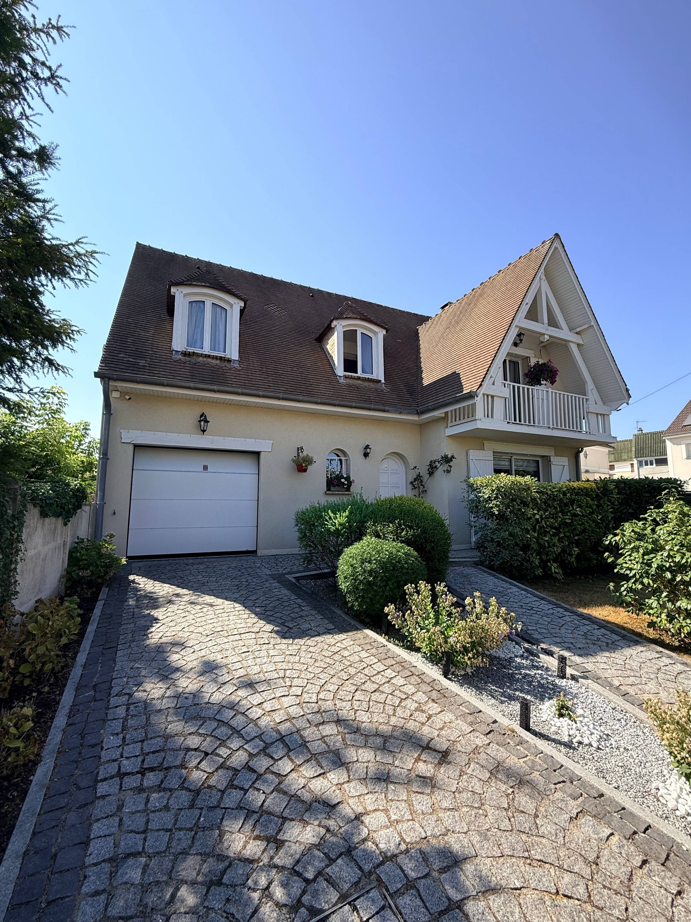 Vends maison familiale - 155m² - Pontault-Combault secteur Gare