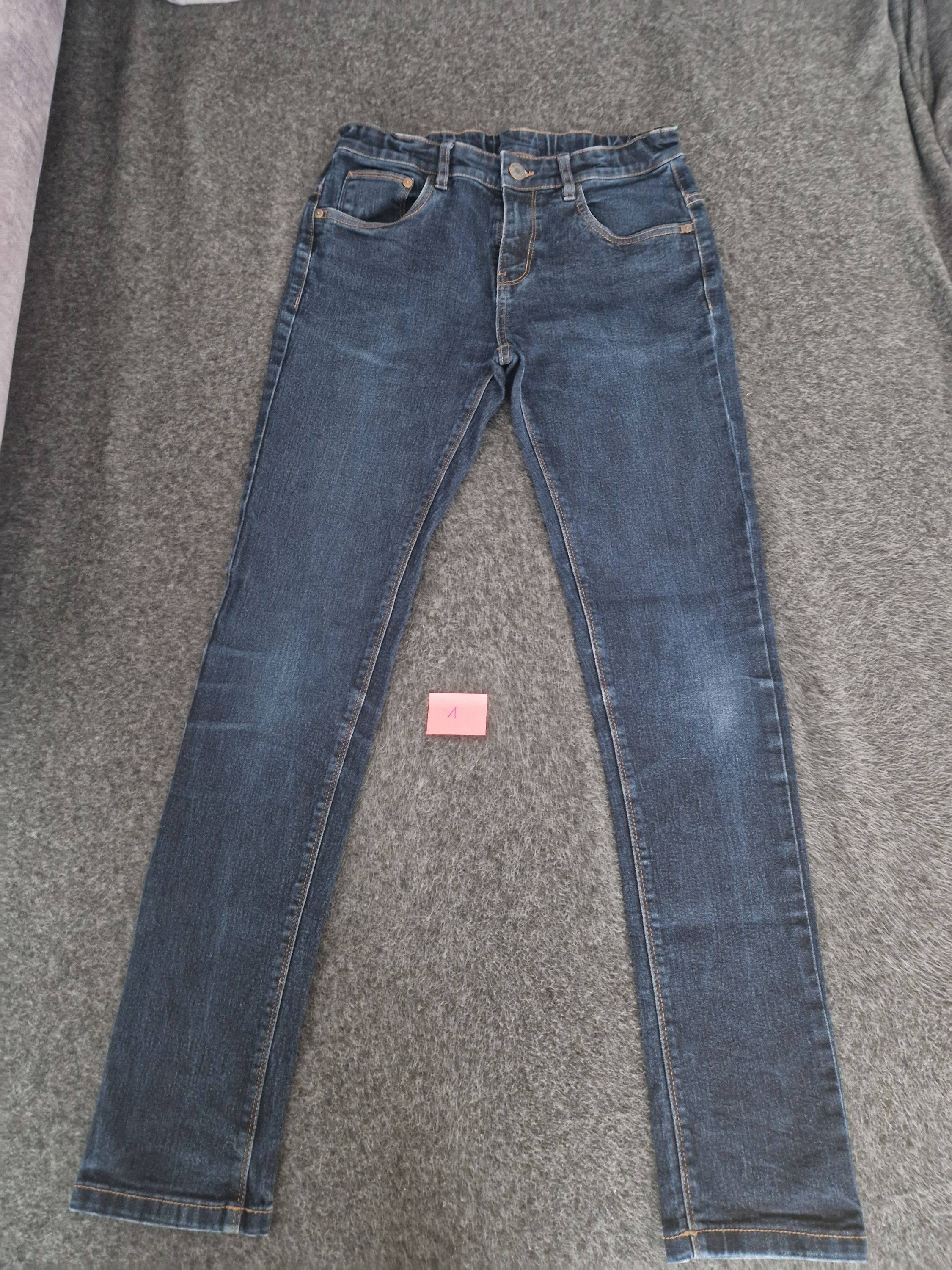 Vends jean slim marine garçon - Taille 15 ans