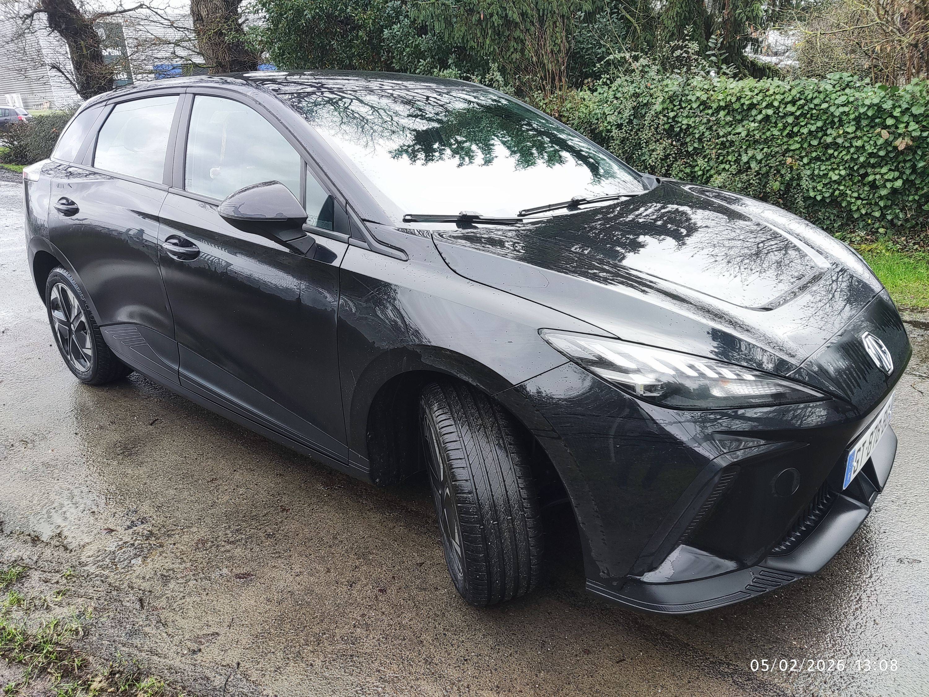 Vends MG4 Standard, 2023, 39000km