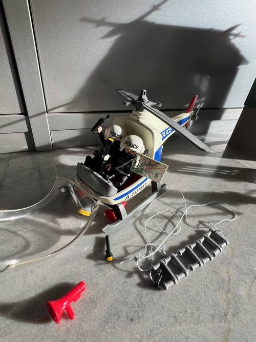 Lot hélicoptère et moto de police Playmobil en excellent état