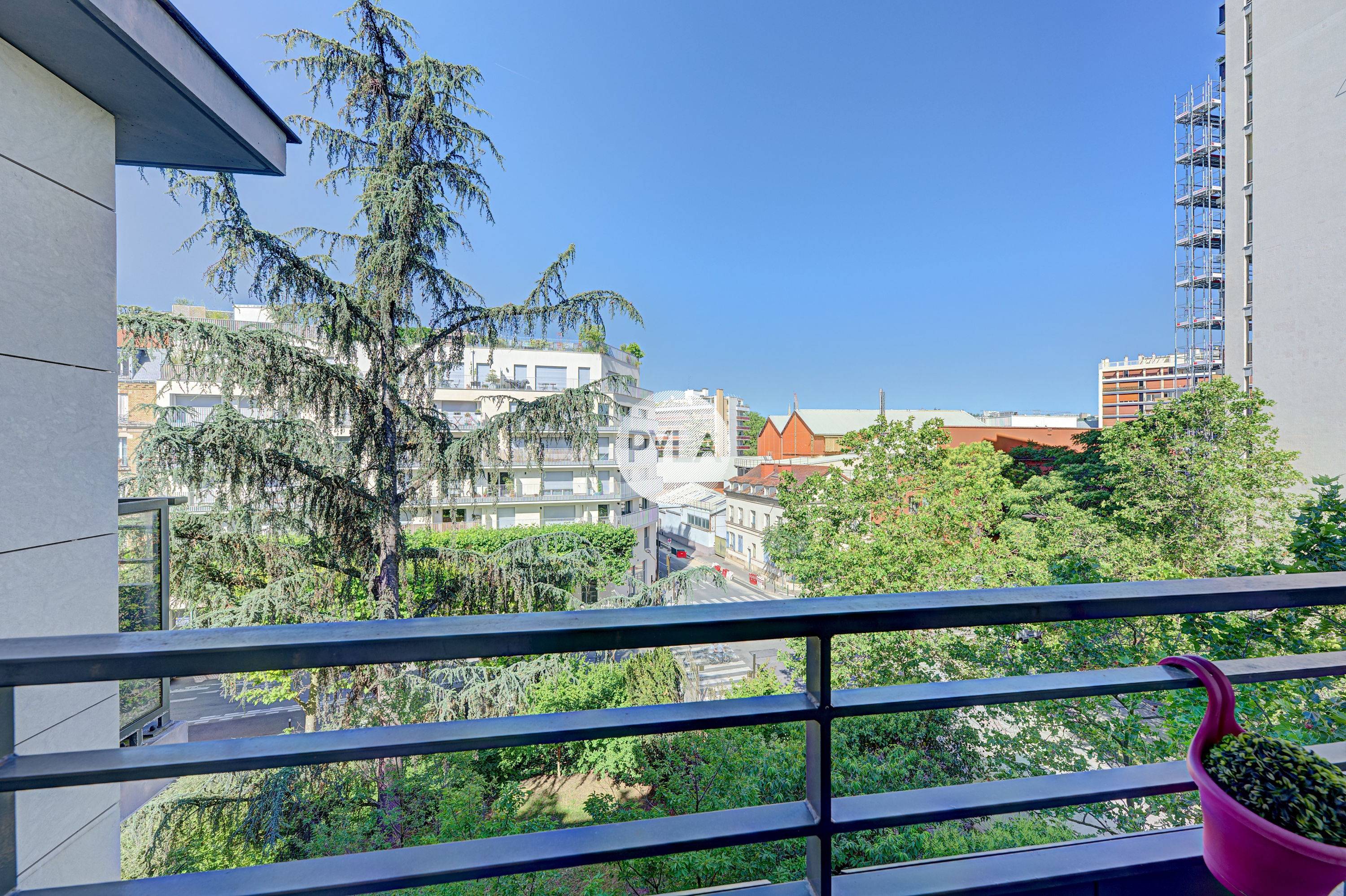 Boulogne Nord – T5, balcon Ouest, cave & parking — photo 4