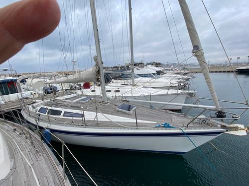 vends place au port de solenzara.Garantie d'usage pour 11 ans. 10 m x 3,5