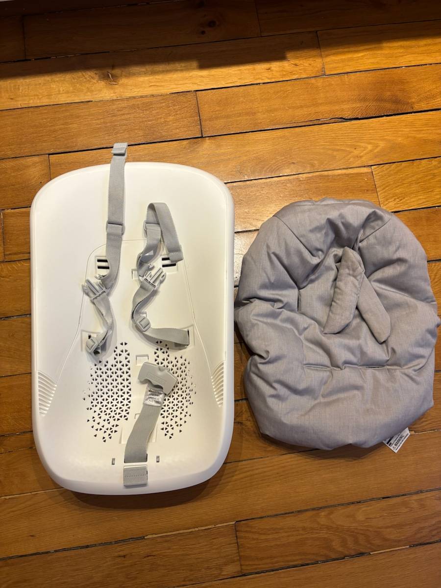 Vends newborn set Stokke Tripp Trapp