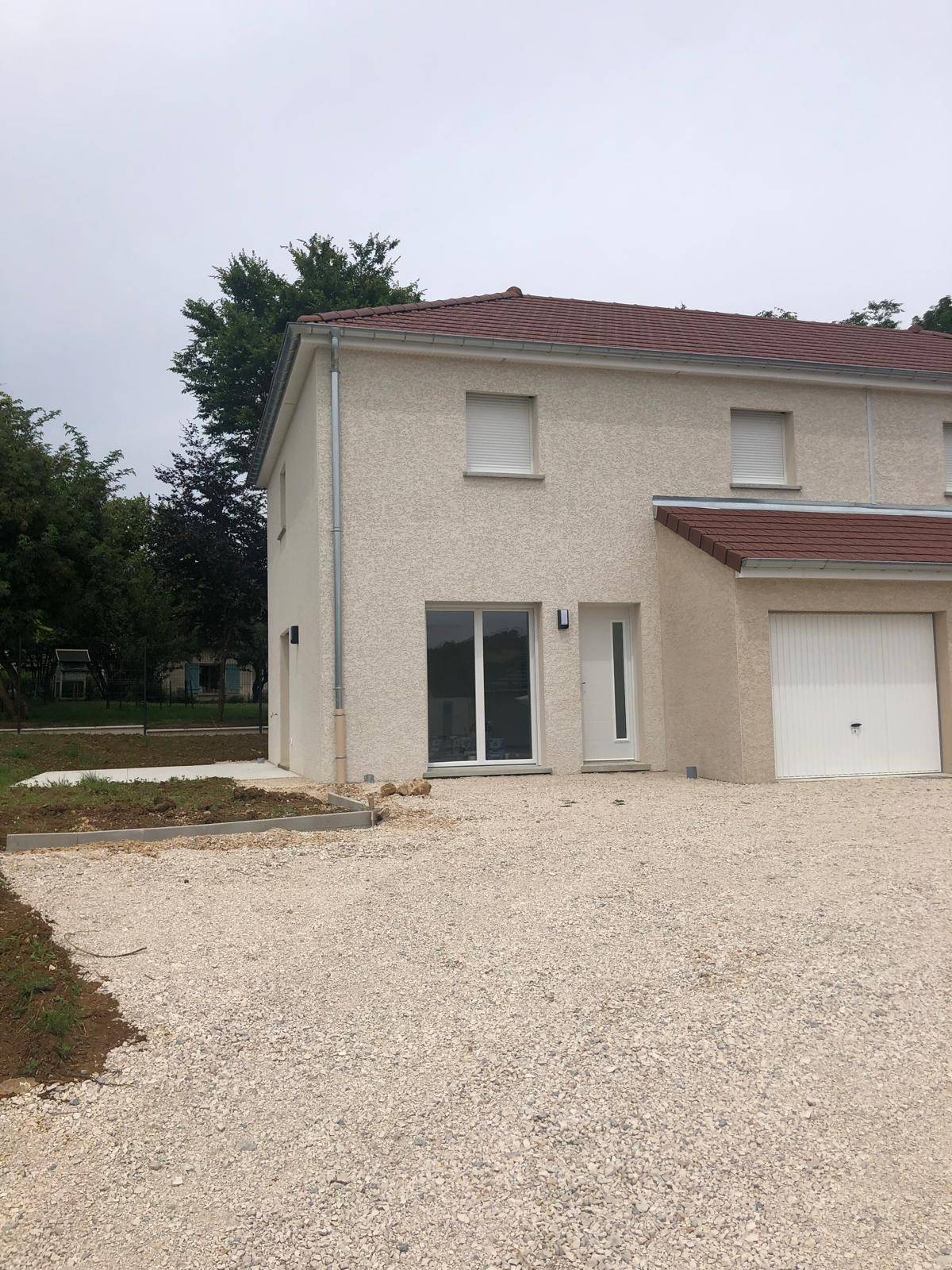 Loue maison meublée 90m² 3 chambres à Pirey
