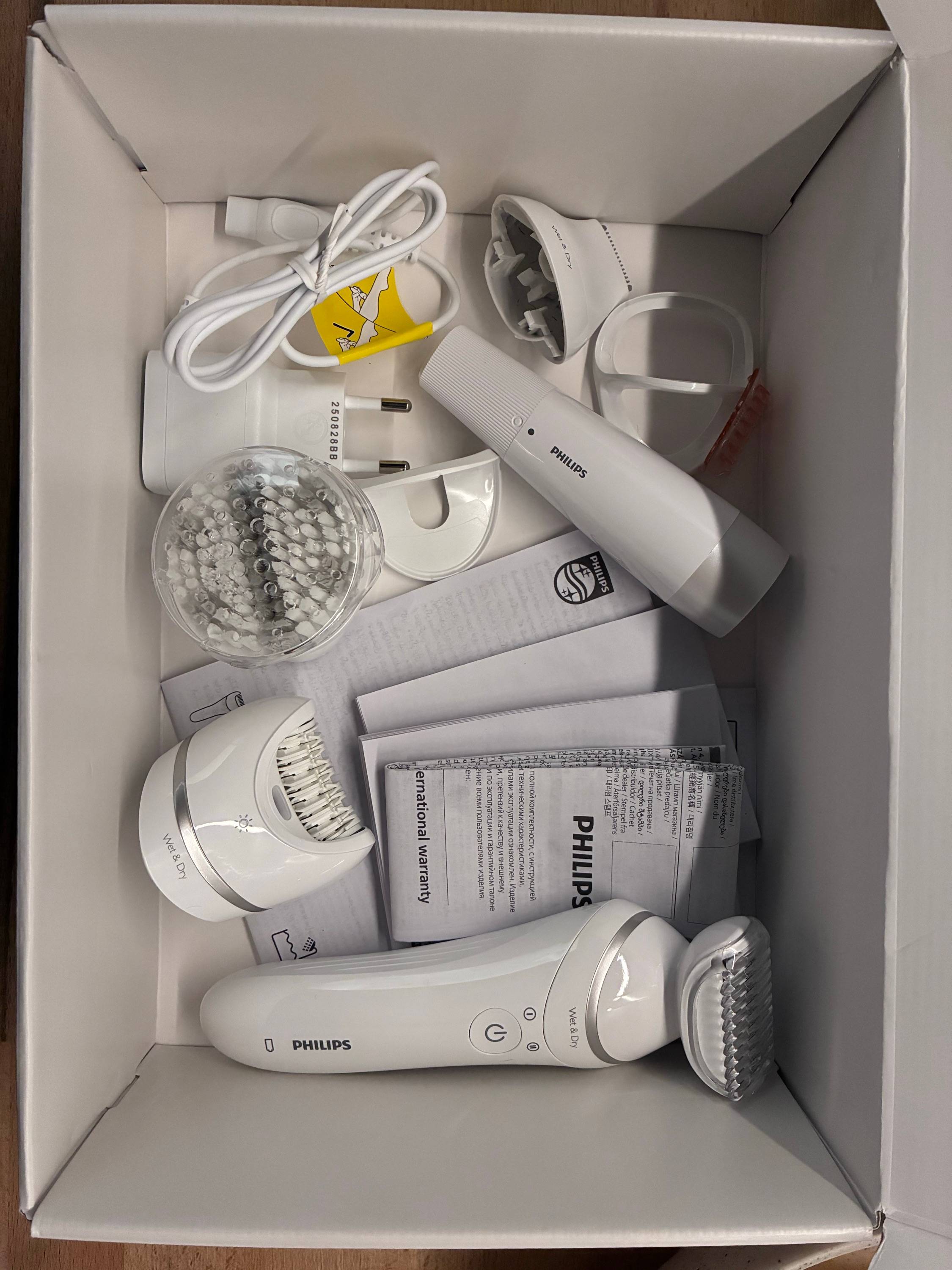 Vends Philips Beauty Series 9000 neuf