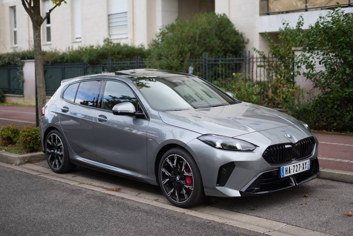 Vends BMW Série 1 120m Sport, 2025, 4500km