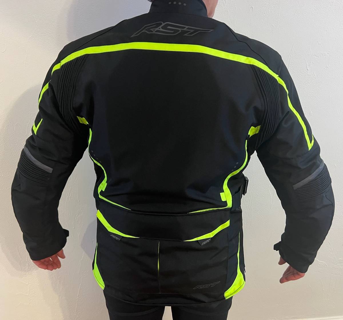 Vends blouson de moto grand froid RST, 2025