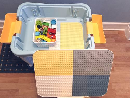 Vends table de jeu avec chaise