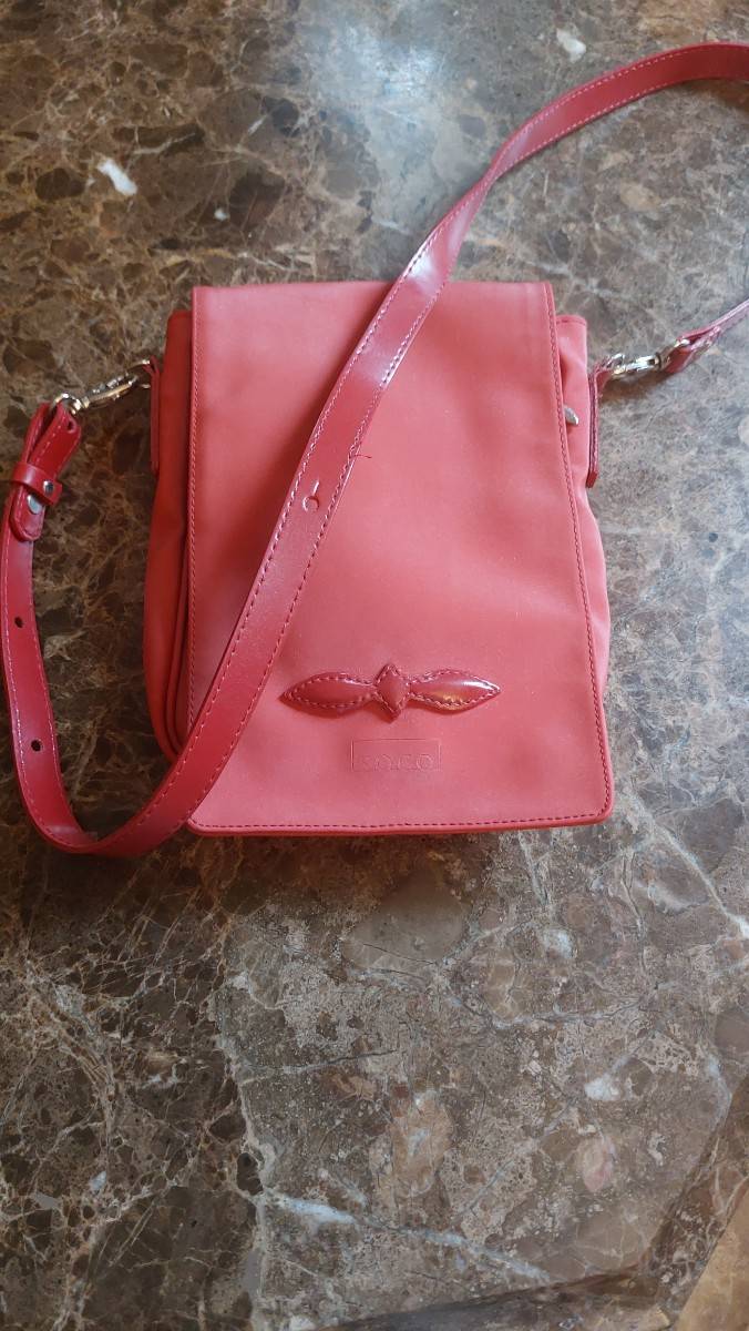 Pochette SOCO avec bandoulière