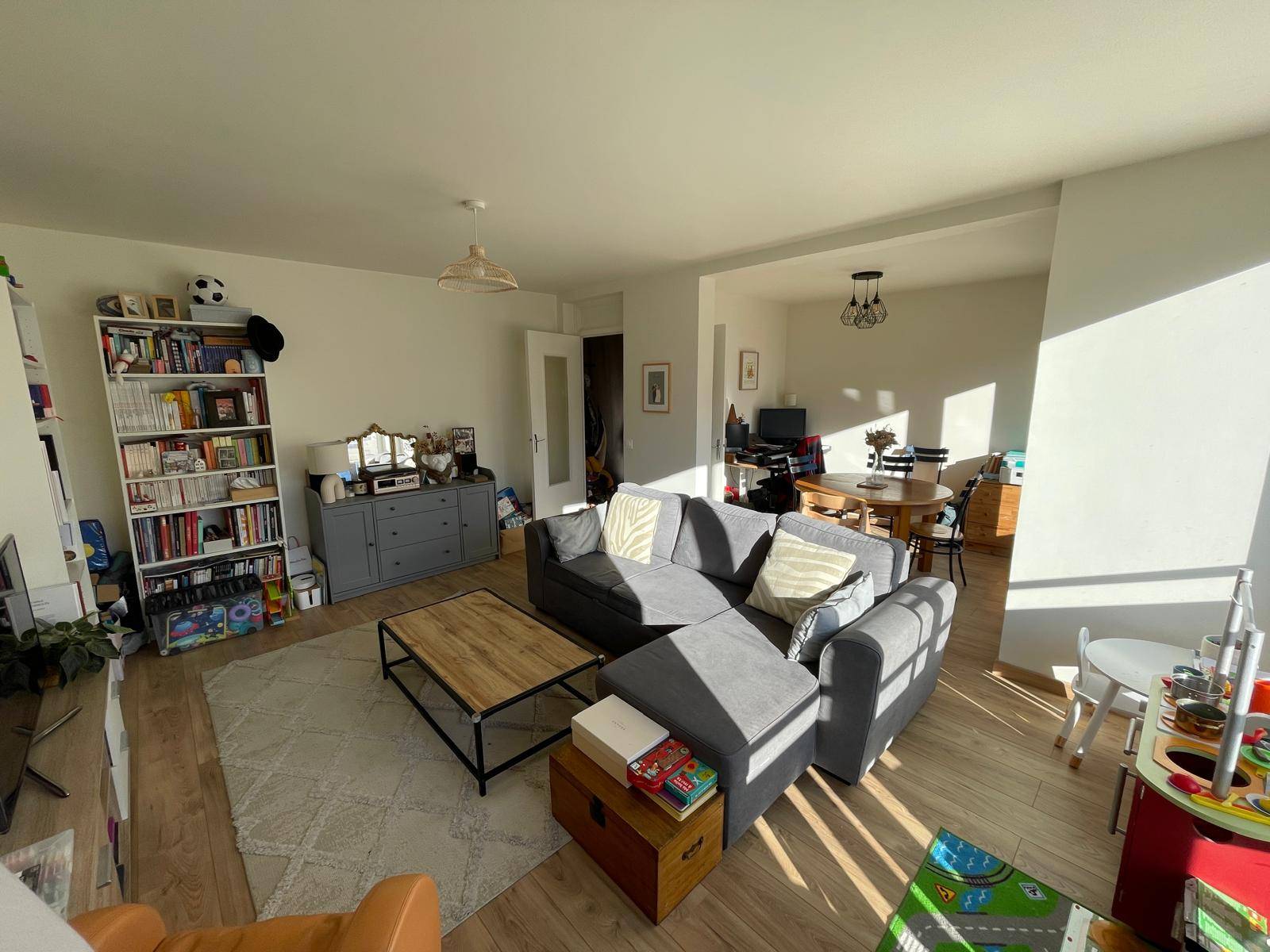 Loue T3 meublé 75m² Lyon 5ème limite Tassin (Horloge)