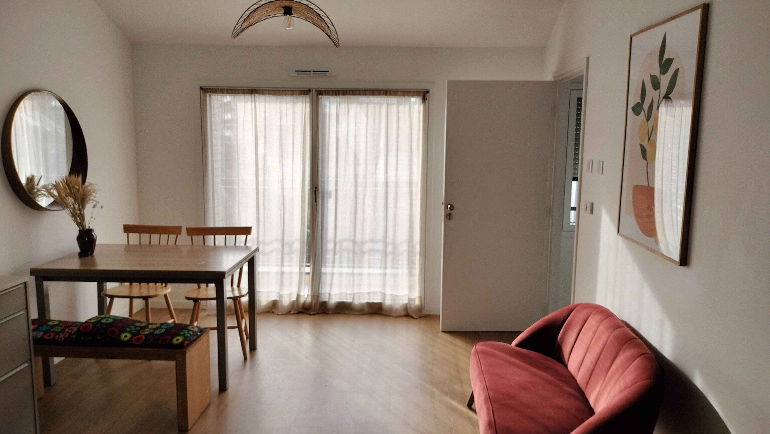 Loue appartement T3 moderne à Nogent-sur-Marne - 5 couchages
