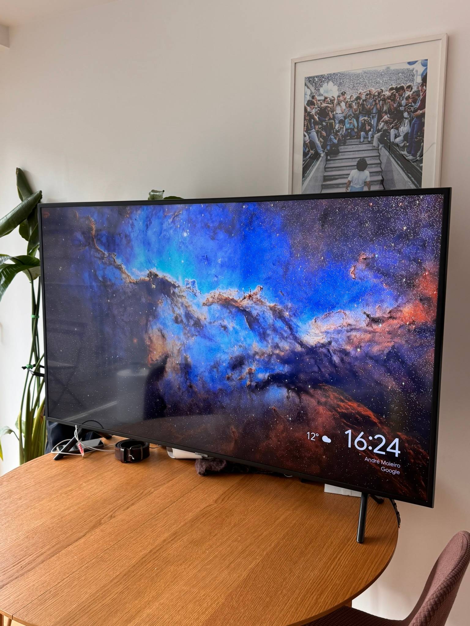 Vends TV Samsung Smart TV 4K UHD 147 cm (58") - Modèle UE58RU6105