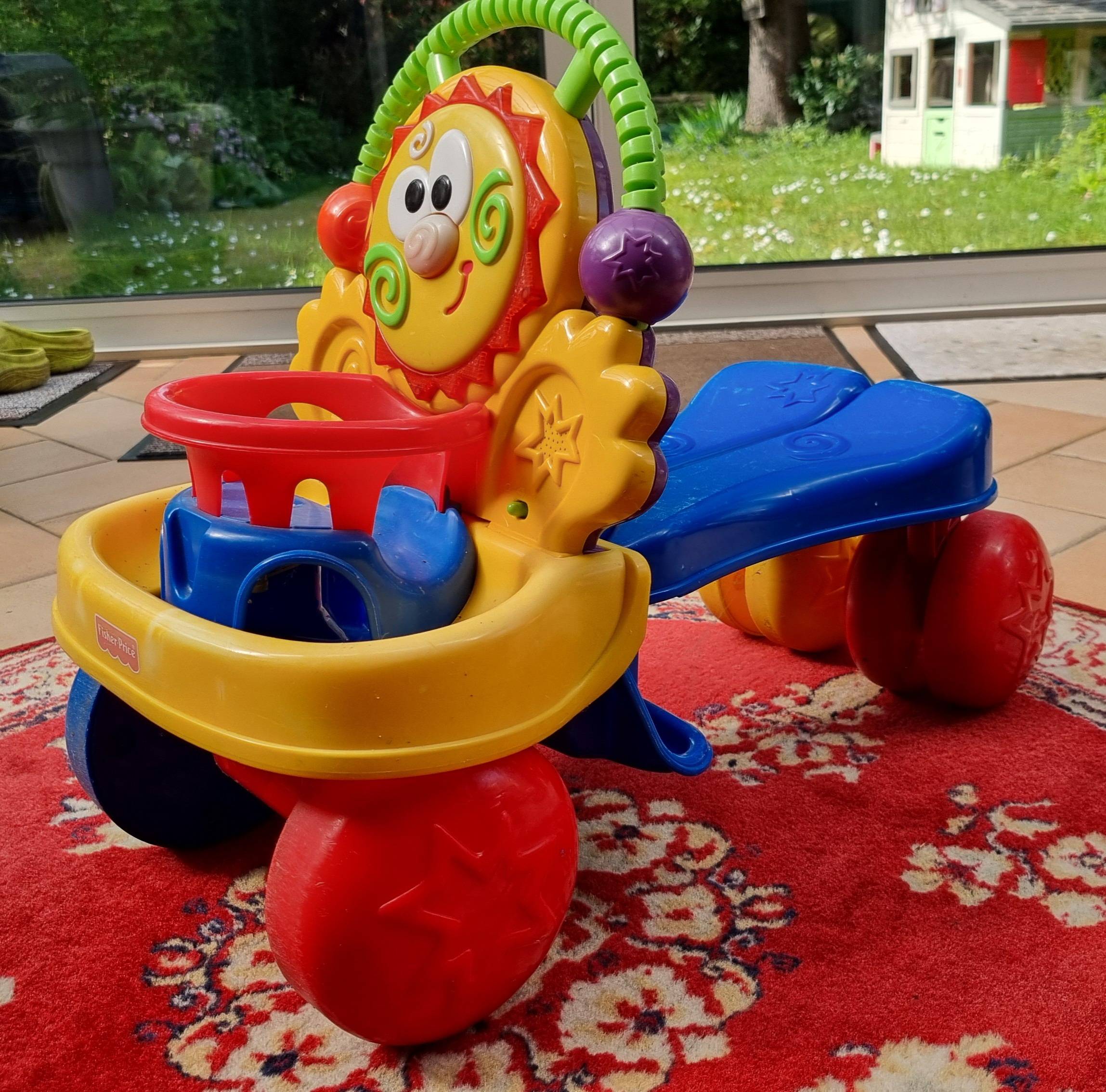 Vends porteur trotteur enfant environ 3 ans