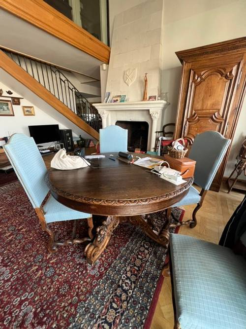 Vends Table d’époque fin XIX en bois massif (5 rallonges)