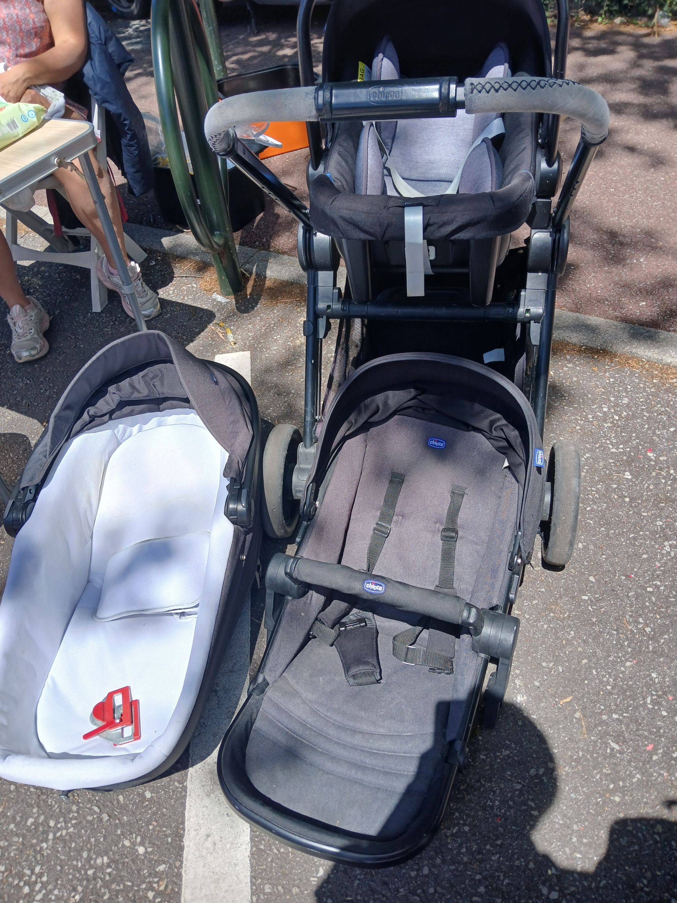 Vends poussette trio Chicco
