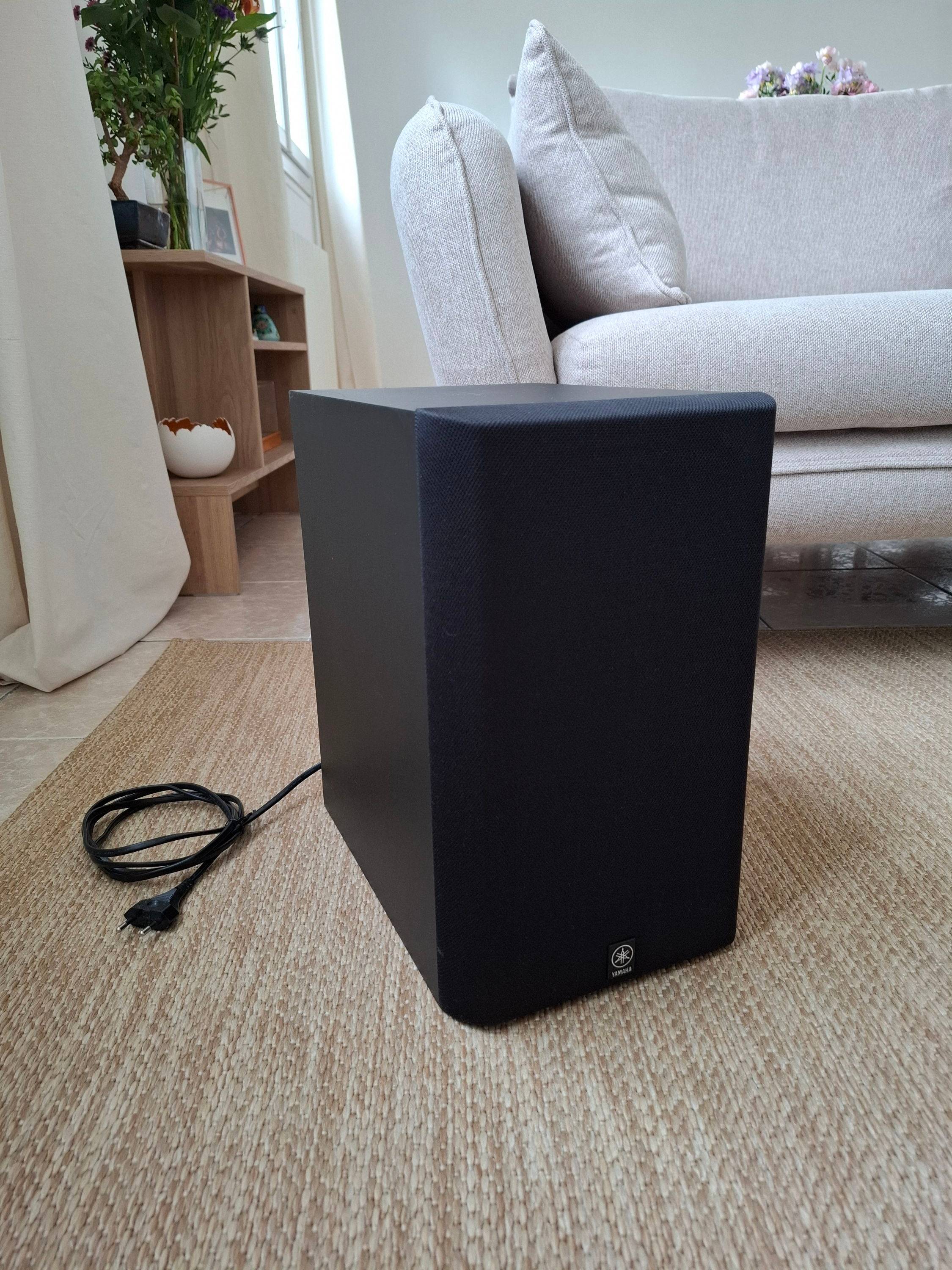 Vends caisson de basse Yamaha SW-P30