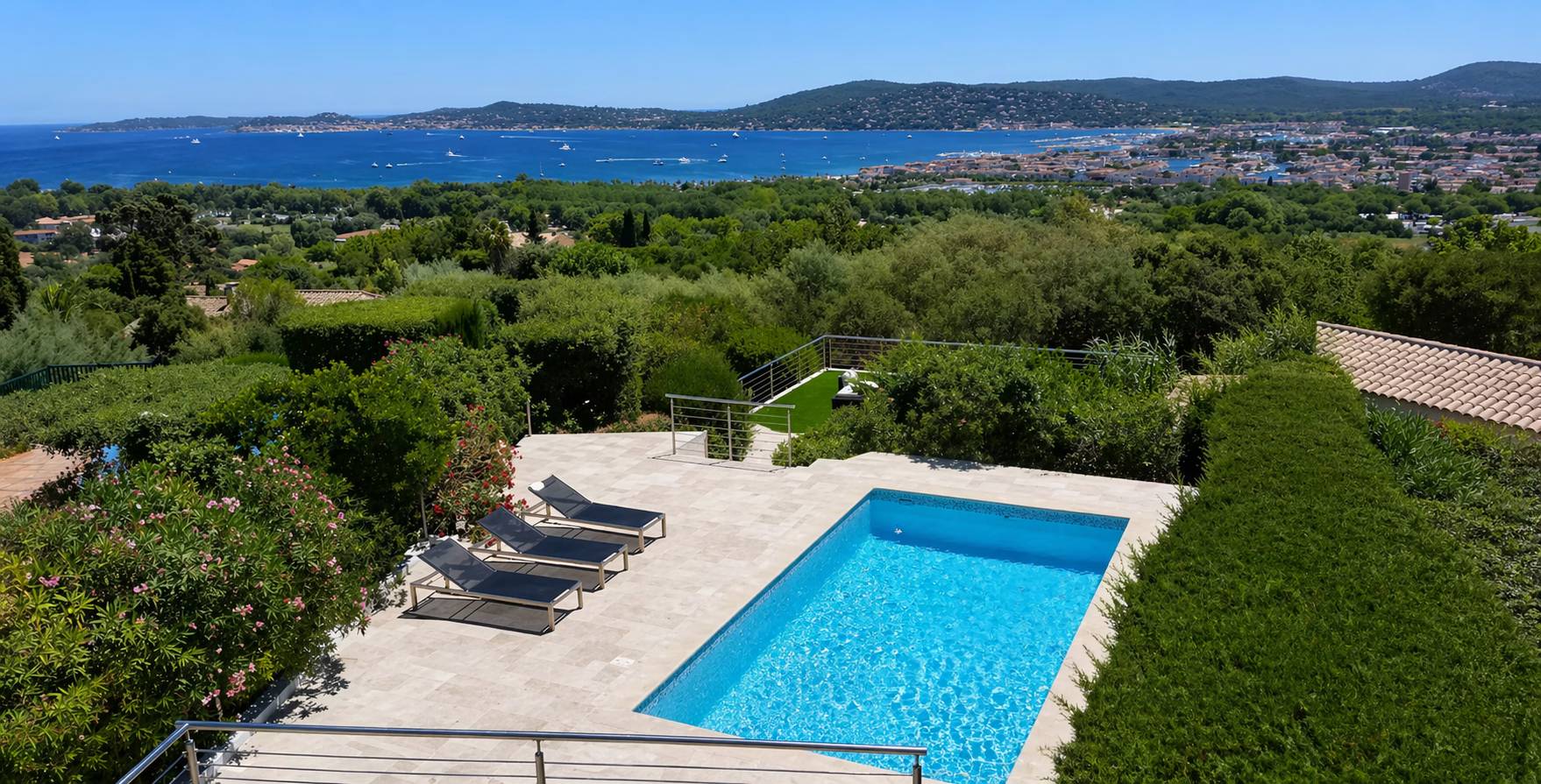 Loue villa 5 chambres vue imprenable sur le golfe de Saint-Tropez - 10 couchages - Grimaud