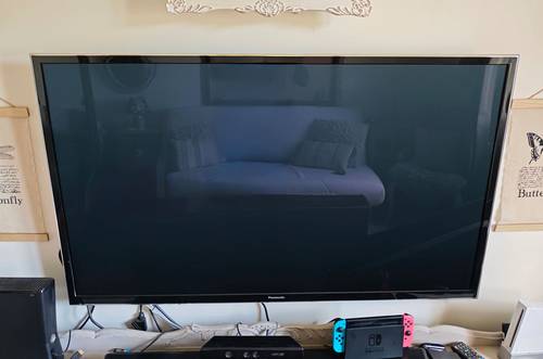Vends TV plasma Panasonic 55ST60 - 2D et 3D - fluidité 2500 Hz - 140 cm