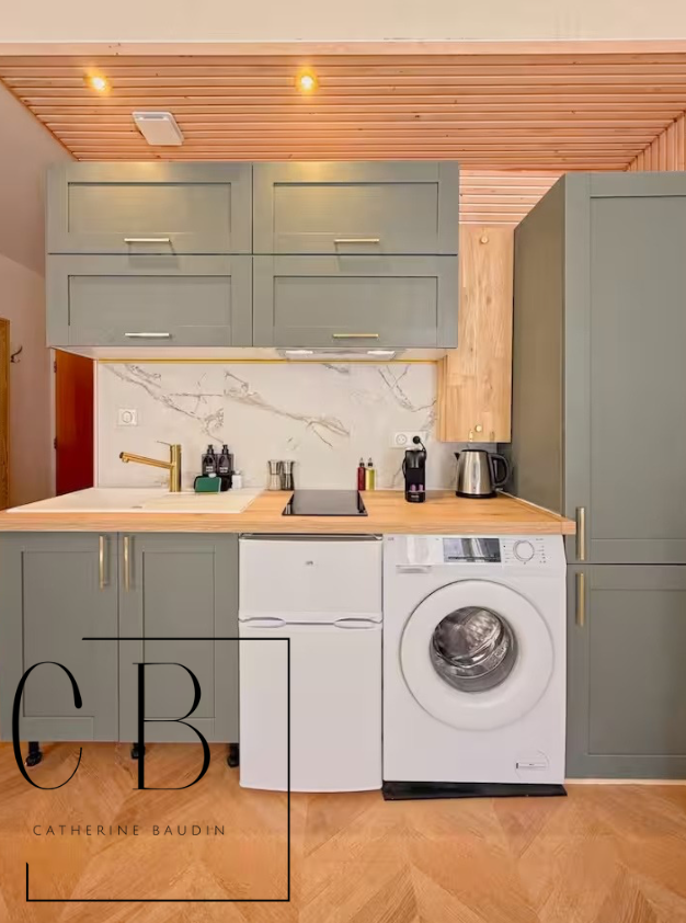 Vends studio meublé rénové - 20m² - Hyper centre La Rochelle