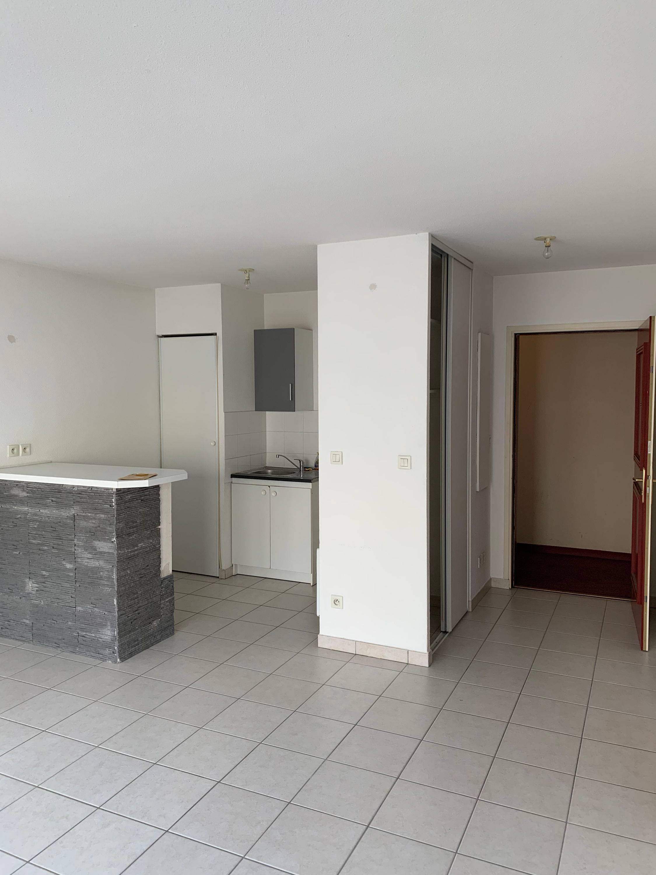 Opportunité 2 pièces 48m² + Balcon 8m² + Garage