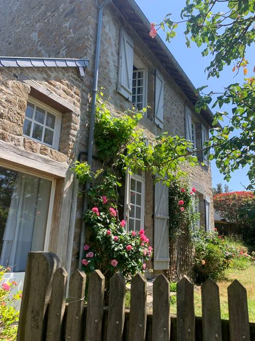 Loue maison en pierres en bord de mer - 7 couchages