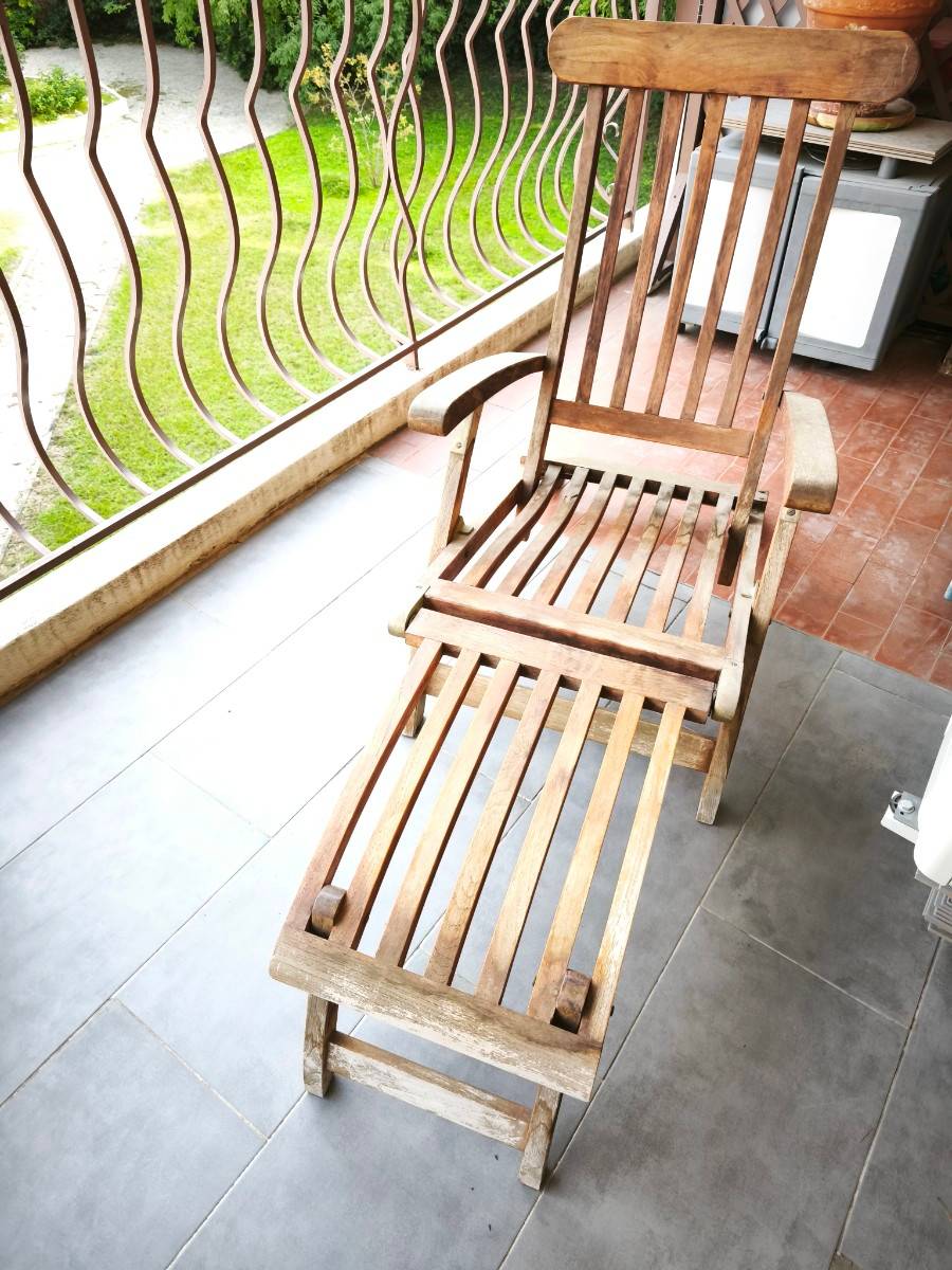Chaise longue en teck massif