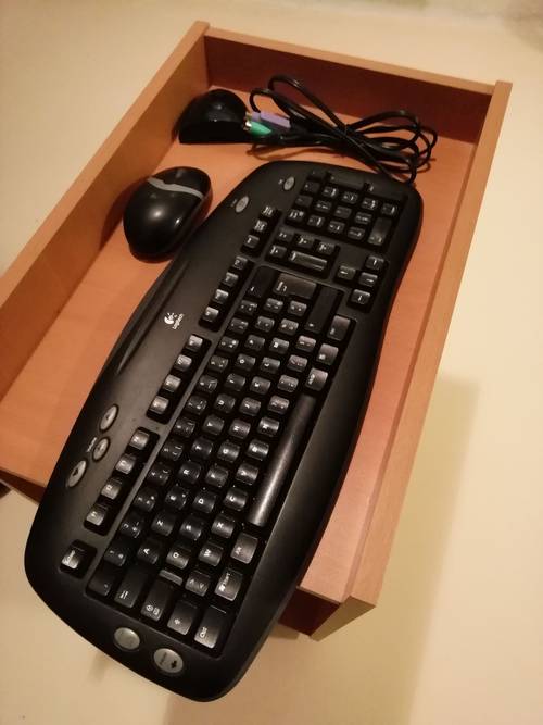 Clavier et souris d’ordinateur sans fil Logitec