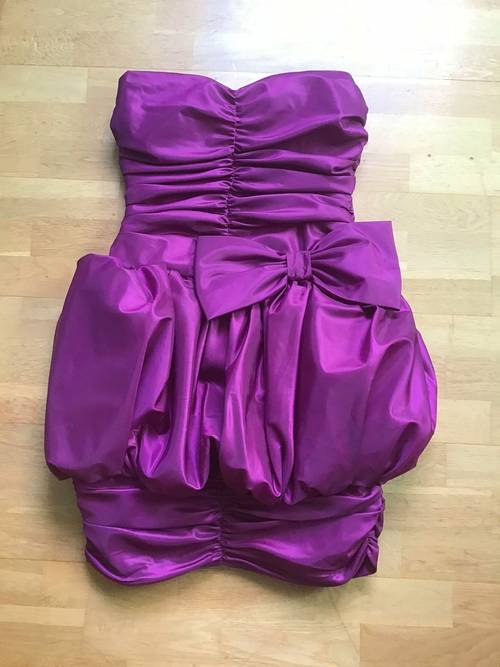 Robe de cocktail violette